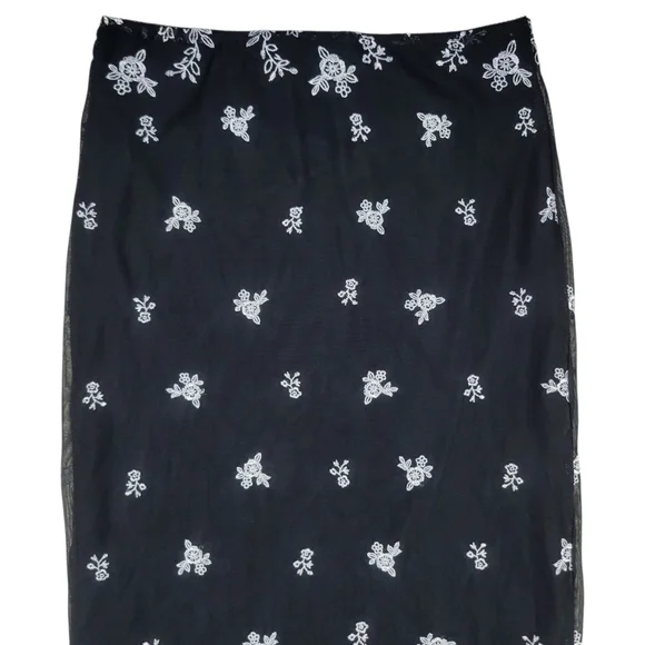 Forever 21 Mesh Maxi Skirt Womens M Black Embroidered Floral Whimsigoth Romantic - Picture 9 of 13